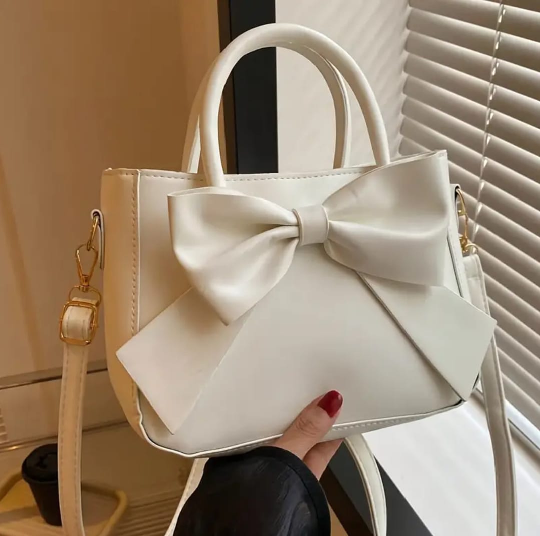 CROSS BODY-GW65453